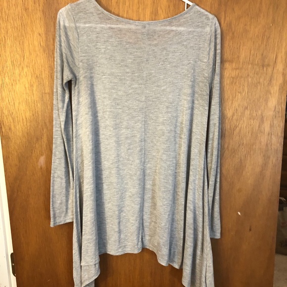 Long sleeve Forever 21 gray shirt - Picture 4 of 5